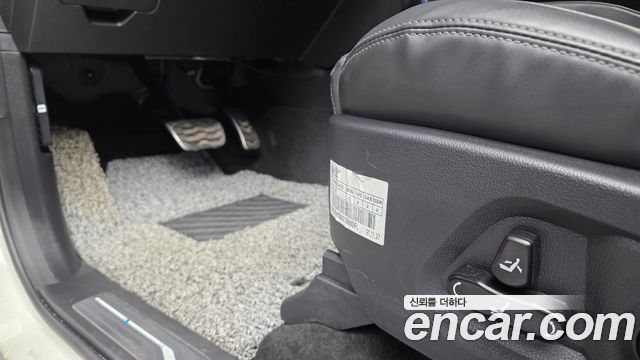 KG Mobility (SsangYong) Rexton Sports Khan Diesel 2.2 4WD Prestige 2021 — фото 34