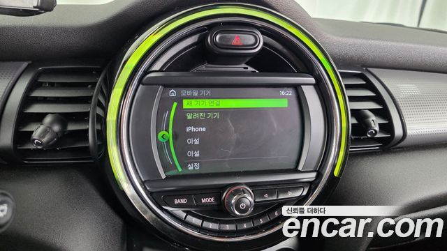 MINI Cooper 5Door Standard 3rd 2019 — фото 16