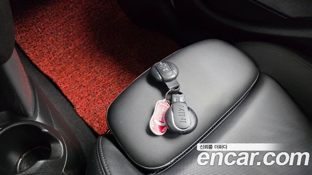 MINI Cooper 5Door Standard 3rd 2019 — фото 19
