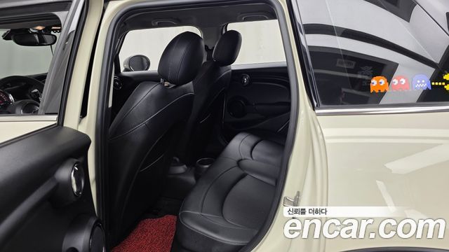 MINI Cooper 5Door Standard 3rd 2019 — фото 26