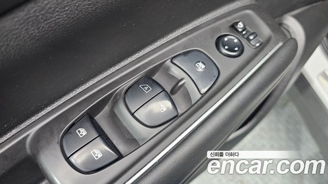 Renault Korea QM6 Gasoline 2WD RE Signature 2019 — фото 29