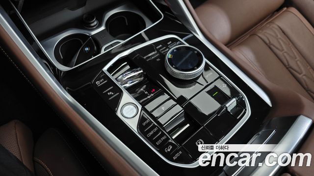 BMW X6 (G06) xDrive40i M Sport 2025 — фото 9