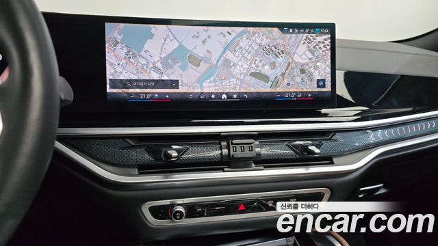 BMW X6 (G06) xDrive40i M Sport 2025 — фото 13