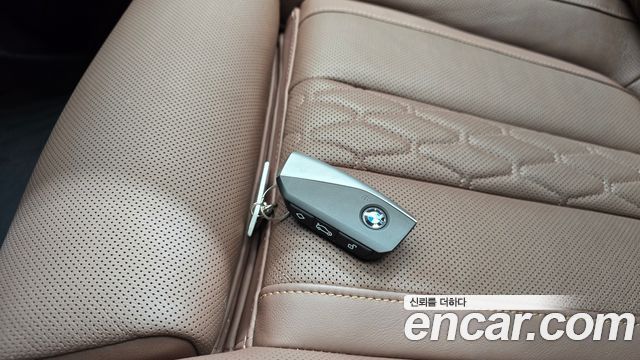BMW X6 (G06) xDrive40i M Sport 2025 — фото 16