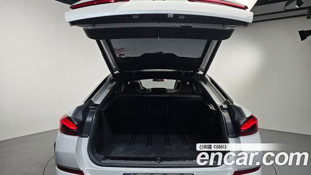 BMW X6 (G06) xDrive40i M Sport 2025 — фото 19
