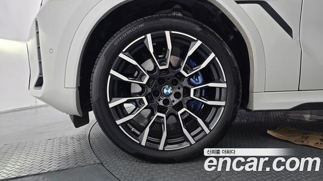 BMW X6 (G06) xDrive40i M Sport 2025 — фото 20