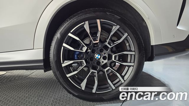 BMW X6 (G06) xDrive40i M Sport 2025 — фото 21