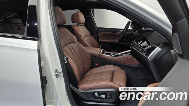 BMW X6 (G06) xDrive40i M Sport 2025 — фото 27