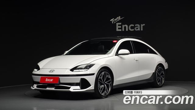 Hyundai Ioniq 6 Long Range Exclusive + 2023 — фото 1