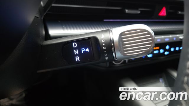 Hyundai Ioniq 6 Long Range Exclusive + 2023 — фото 9