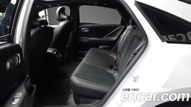 Hyundai Ioniq 6 Long Range Exclusive + 2023 — фото 26