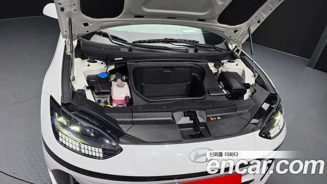 Hyundai Ioniq 6 Long Range Exclusive + 2023 — фото 6