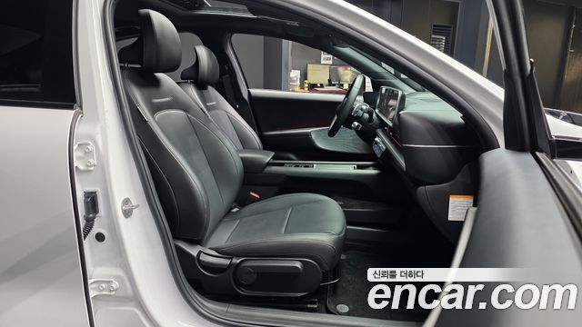 Hyundai Ioniq 6 Long Range Exclusive + 2023 — фото 11