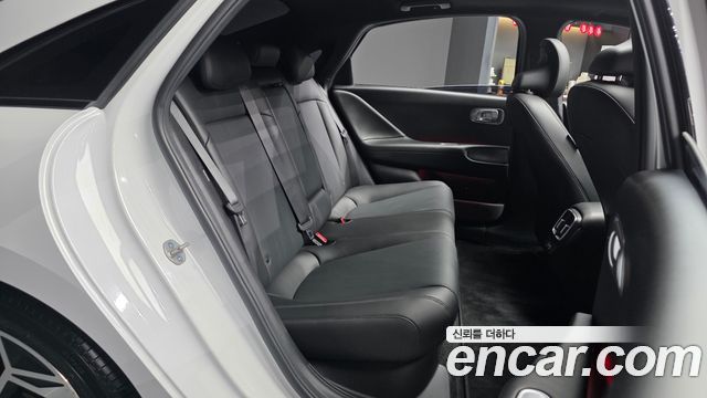 Hyundai Ioniq 6 Long Range Exclusive + 2023 — фото 12
