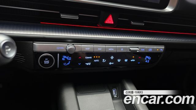 Hyundai Ioniq 6 Long Range Exclusive + 2023 — фото 28
