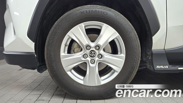Toyota RAV4 (V) 2.5 2WD Hybrid 2019 — фото 5