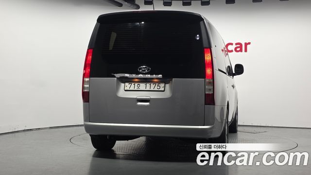 Hyundai Staria Tourer 11-Seater Modern 2022 — фото 4
