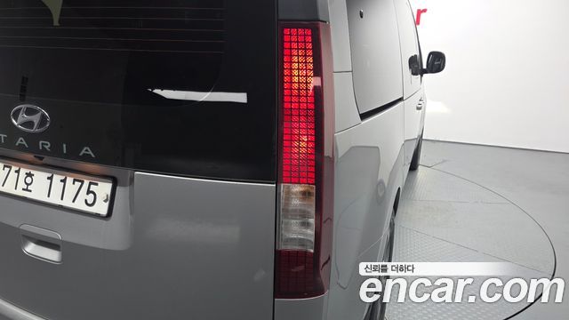 Hyundai Staria Tourer 11-Seater Modern 2022 — фото 23