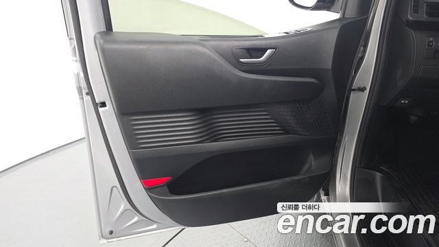 Hyundai Staria Tourer 11-Seater Modern 2022 — фото 24