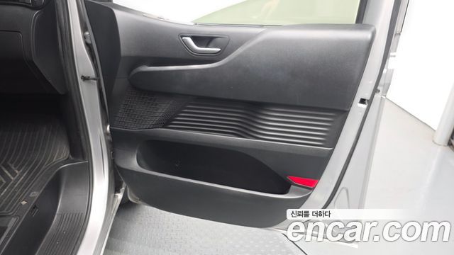 Hyundai Staria Tourer 11-Seater Modern 2022 — фото 25
