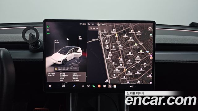 Tesla Model Y RWD 2025 — фото 18