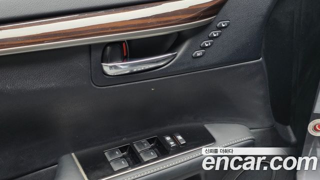 Lexus ES350 Supreme XV60 2017 — фото 19
