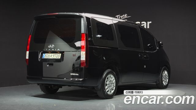 Hyundai Staria Cargo 5-Seater Modern 2022 — фото 2