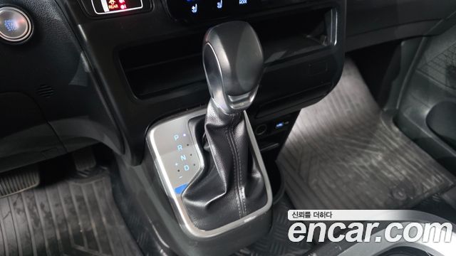 Hyundai Staria Cargo 5-Seater Modern 2022 — фото 9