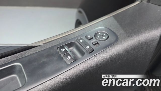Hyundai Staria Cargo 5-Seater Modern 2022 — фото 14