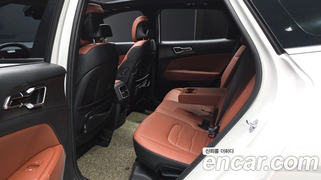Kia Sportage (V) Gasoline 1.6 Turbo 2WD Signature 2025 — фото 11