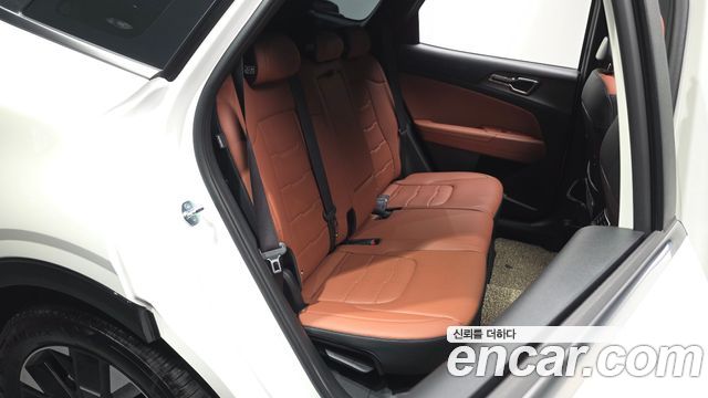 Kia Sportage (V) Gasoline 1.6 Turbo 2WD Signature 2025 — фото 12