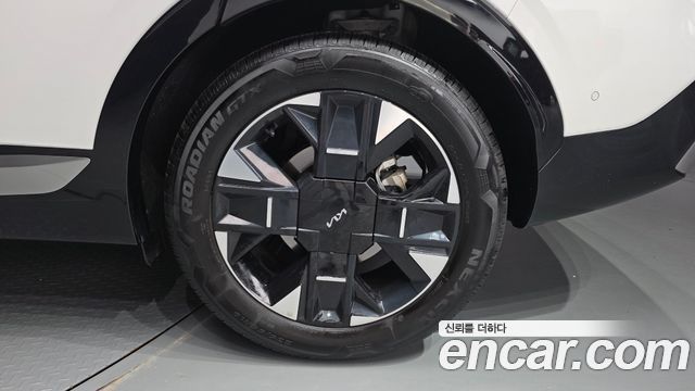 Kia Sportage (V) Gasoline 1.6 Turbo 2WD Signature 2025 — фото 21