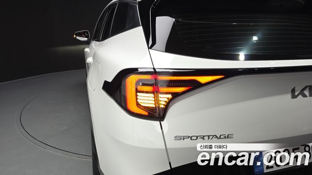 Kia Sportage (V) Gasoline 1.6 Turbo 2WD Signature 2025 — фото 23