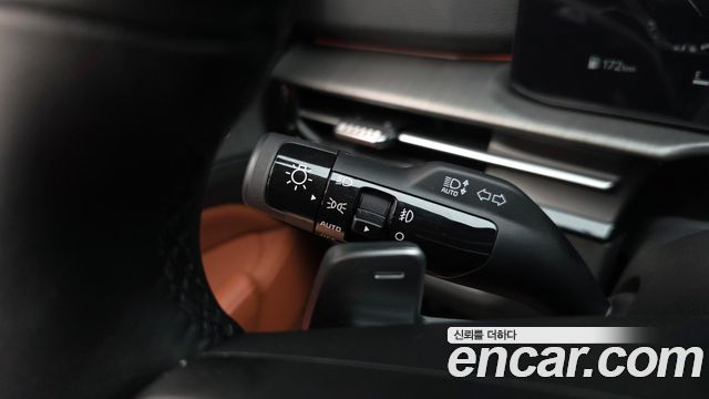 Kia Sportage (V) Gasoline 1.6 Turbo 2WD Signature 2025 — фото 28
