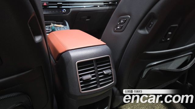 Kia Sportage (V) Gasoline 1.6 Turbo 2WD Signature 2025 — фото 31