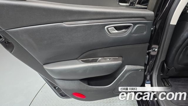 Renault Korea SM6 2.0 GDe SE 2019 — фото 25