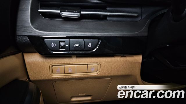 Kia Carnival (IV) Gasoline 11-Seater Prestige 2023 — фото 16