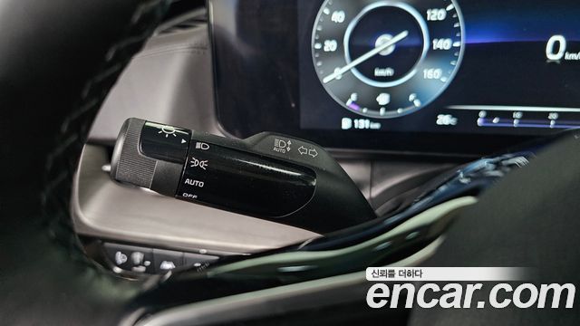 Kia Carnival (IV) Gasoline 11-Seater Prestige 2023 — фото 28