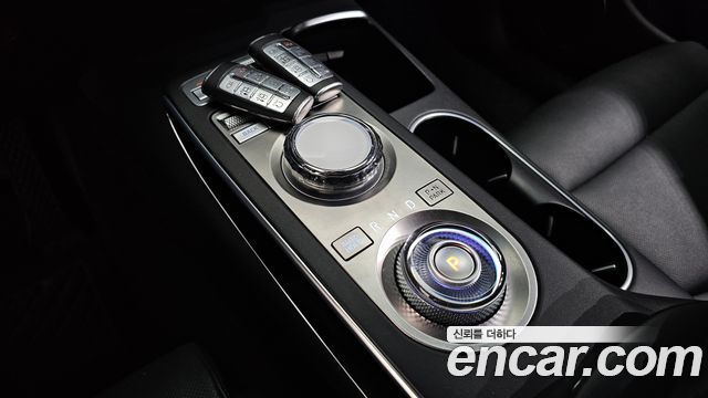 Genesis GV70 2.2 Diesel AWD 2021 — фото 9