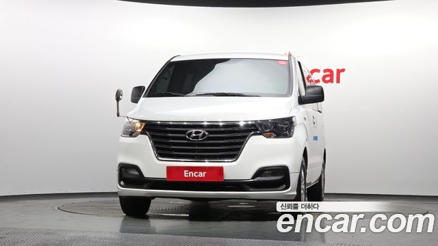 Hyundai Grand Starex Van 5-Seater Modern 2019 — фото 3