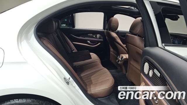 Mercedes-Benz E-Class (W213) E450 4MATIC Exclusive 2022 — фото 11