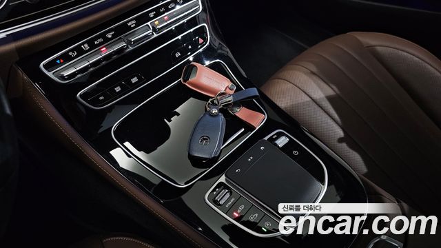 Mercedes-Benz E-Class (W213) E450 4MATIC Exclusive 2022 — фото 15