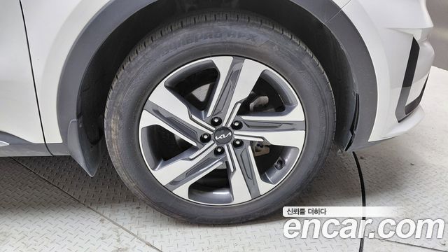 Kia Sorento (IV) HEV 1.6 4WD Noblesse 2023 — фото 21