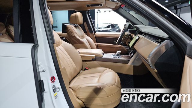 Land Rover Range Rover (V) P530 Autobiography Long Wheel Base 2023 — фото 12