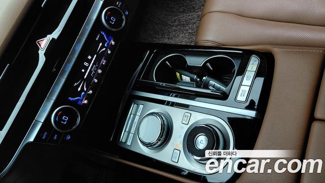 Genesis G80 (RG3) Gasoline 2.5 Turbo AWD 2024 — фото 9