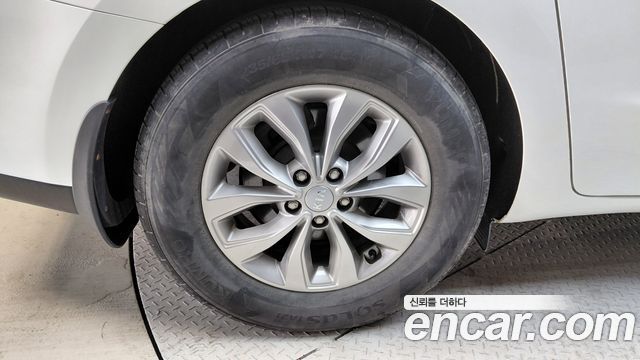 Kia Carnival 11-Seater Deluxe 2020 — фото 5