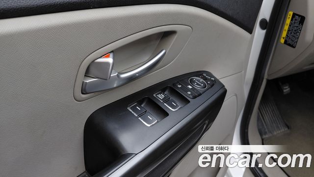 Kia Carnival 11-Seater Deluxe 2020 — фото 19