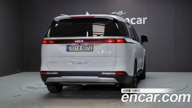 Kia Carnival (IV) Gasoline 11-Seater Prestige 2023 — фото 4