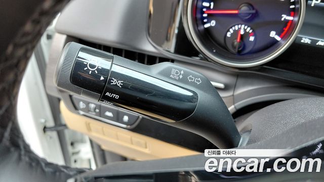 Kia Carnival (IV) Gasoline 11-Seater Prestige 2023 — фото 16
