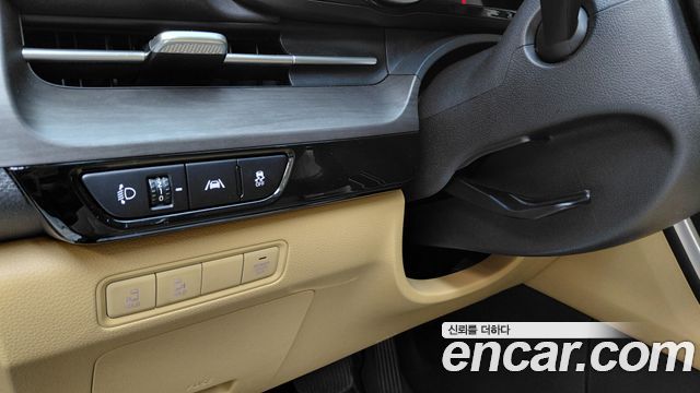 Kia Carnival (IV) Gasoline 11-Seater Prestige 2023 — фото 28
